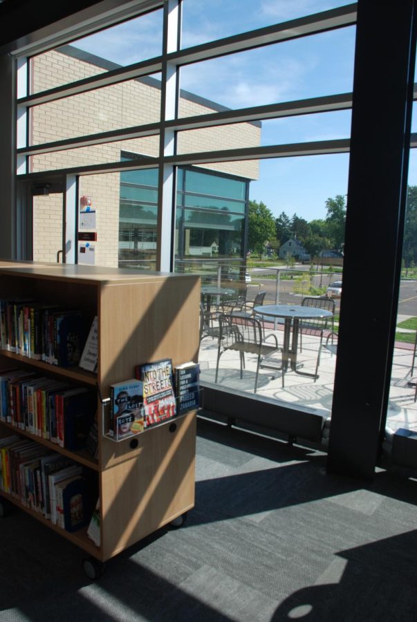 The South LMC also includes a balcony.